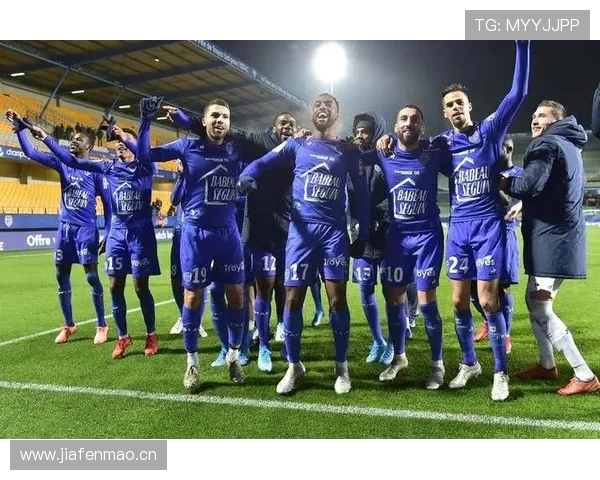 法乙焦点战上半场本泰耶布先拔头筹失良机特鲁瓦暂时一球领先南锡